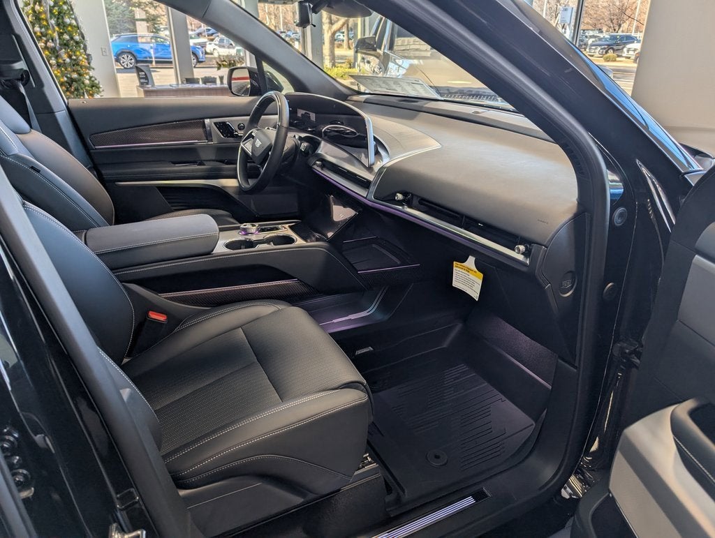 2026 Cadillac VISTIQ Luxury