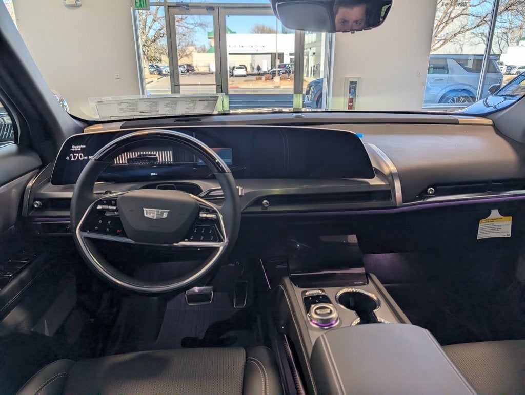 2026 Cadillac VISTIQ Luxury