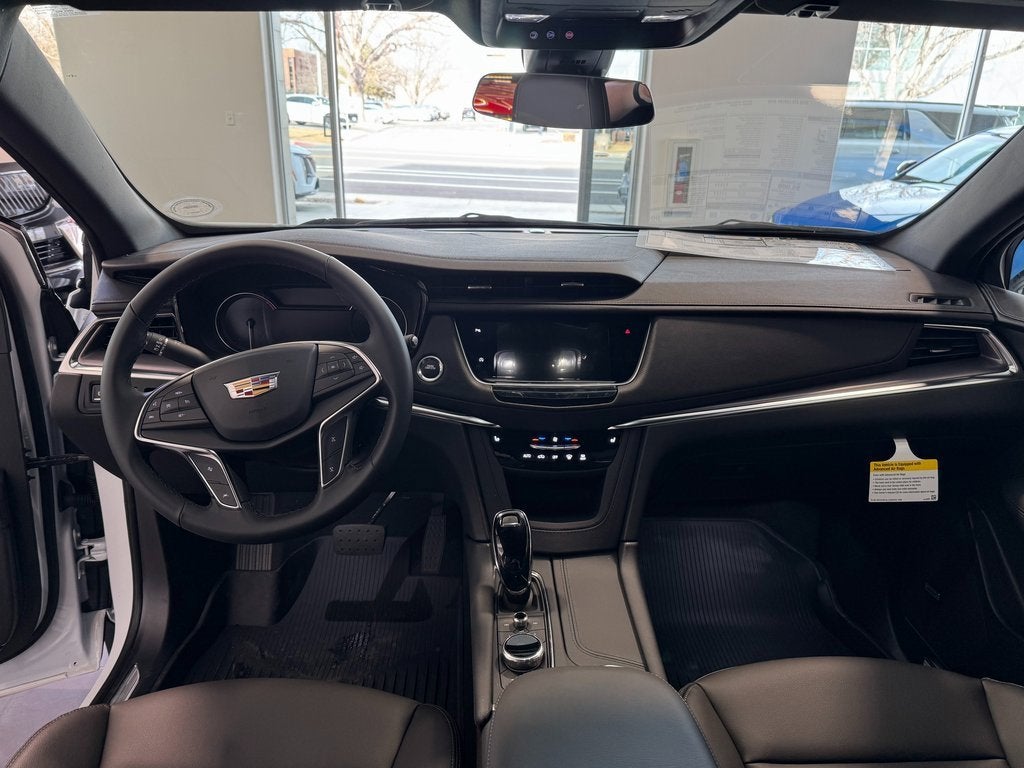 2026 Cadillac XT5 Luxury