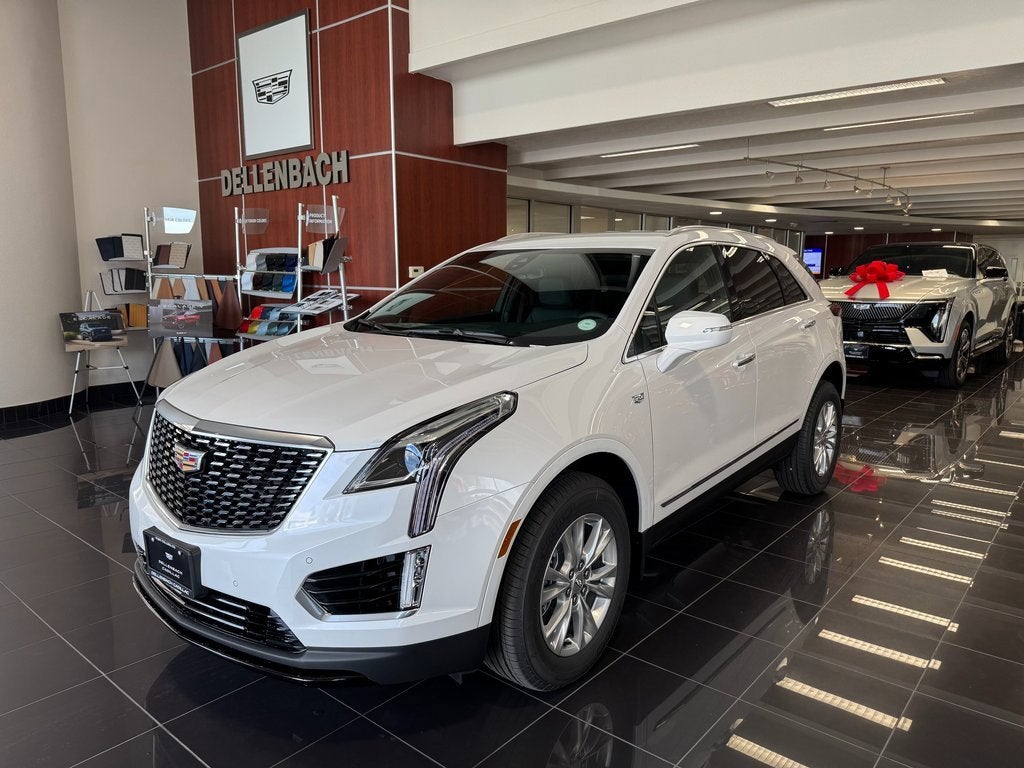 2026 Cadillac XT5 Luxury