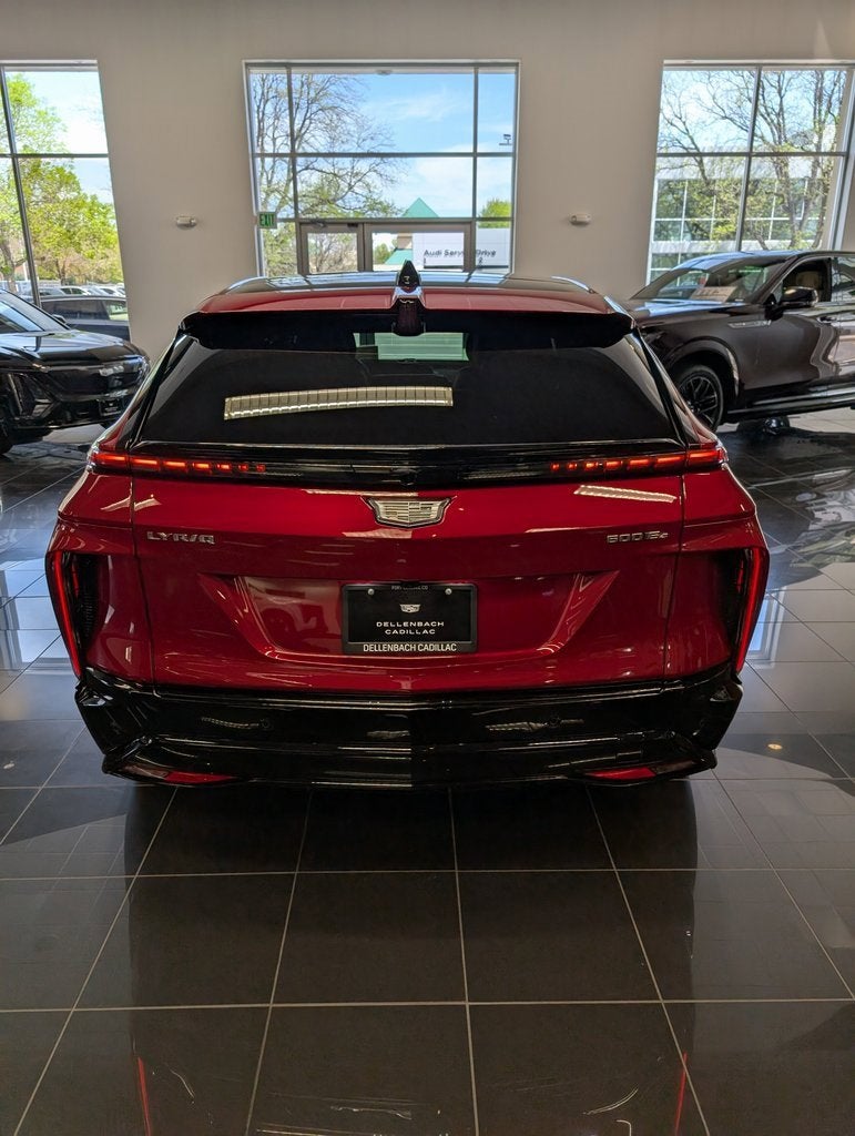 2025 Cadillac LYRIQ Sport 3