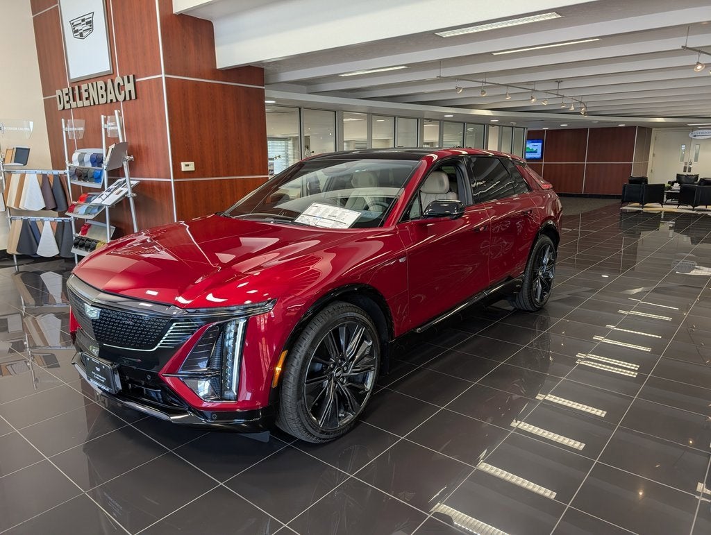 2025 Cadillac LYRIQ Sport 3