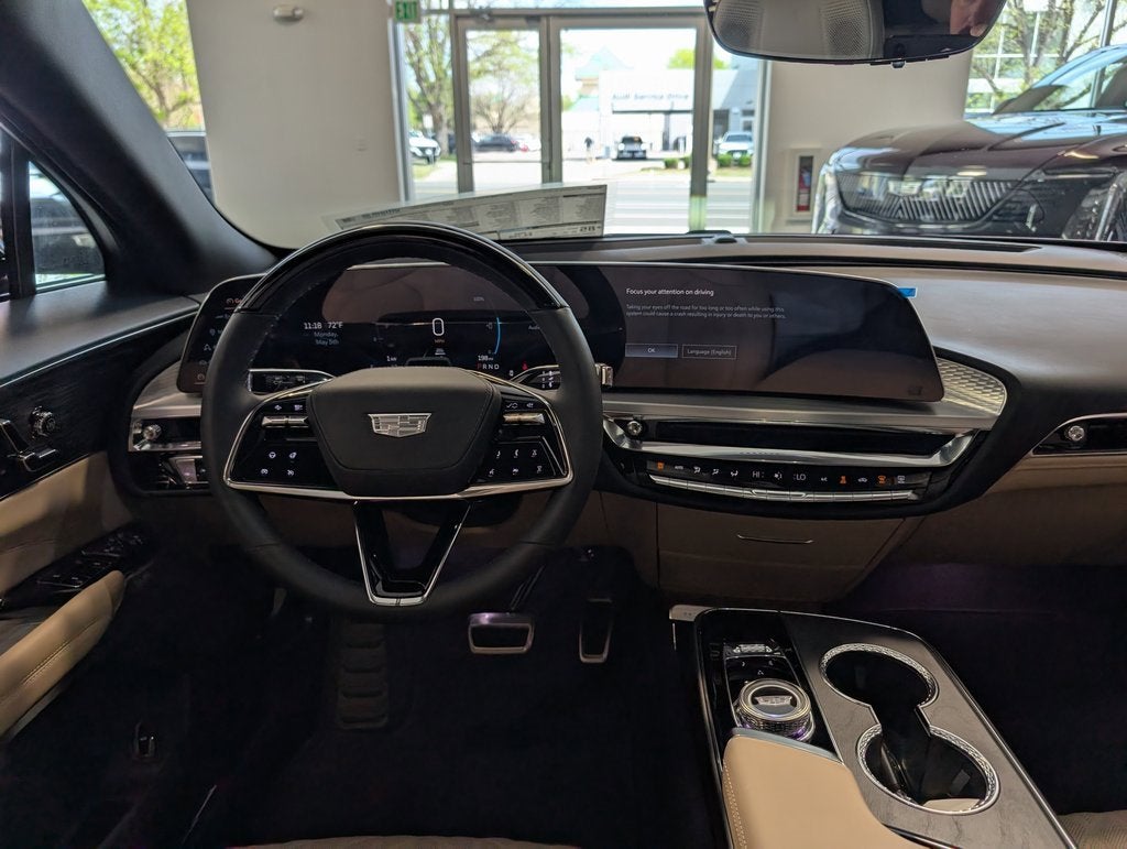 2025 Cadillac LYRIQ Sport 3