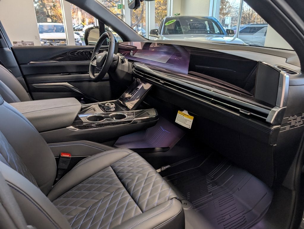 2026 Cadillac ESCALADE IQL Luxury