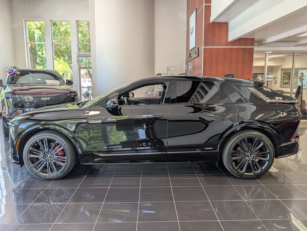 2026 Cadillac LYRIQ V-Series Premium