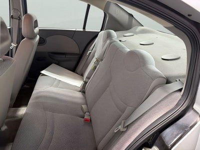 2004 Saturn ION 1