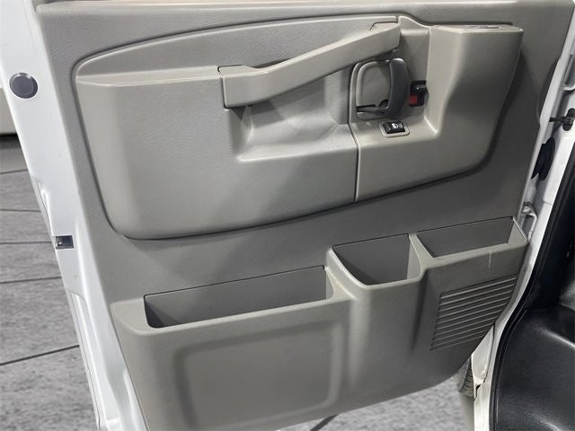 2020 Chevrolet Express 2500 Work Van Cargo