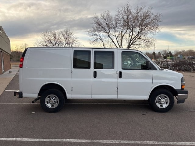 2024 Chevrolet Express 2500 Work Van Cargo