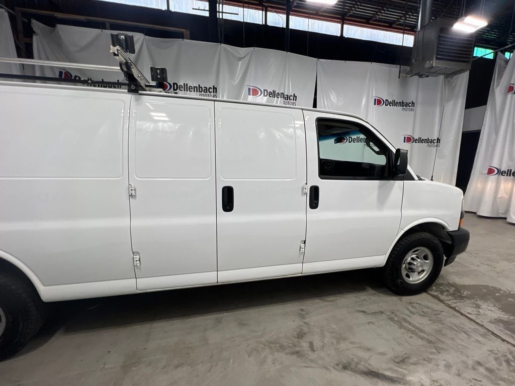 2023 Chevrolet Express 3500 Work Van Cargo