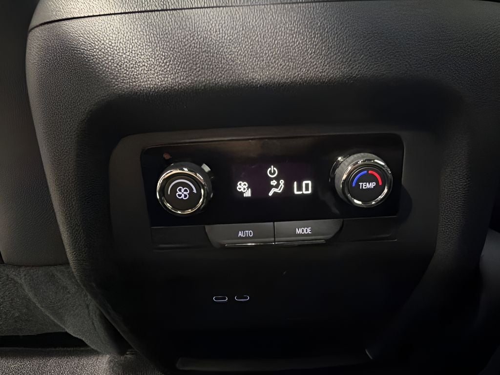 2026 Chevrolet Traverse LT 2LT