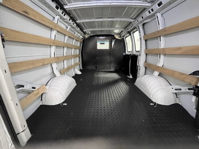 2023 GMC Savana 2500 Work Van