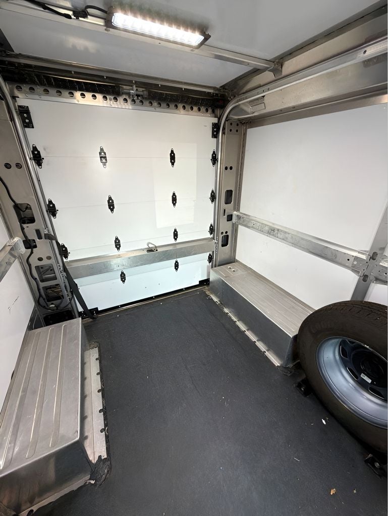 2024 BrightDrop Zevo 400 eAWD 400