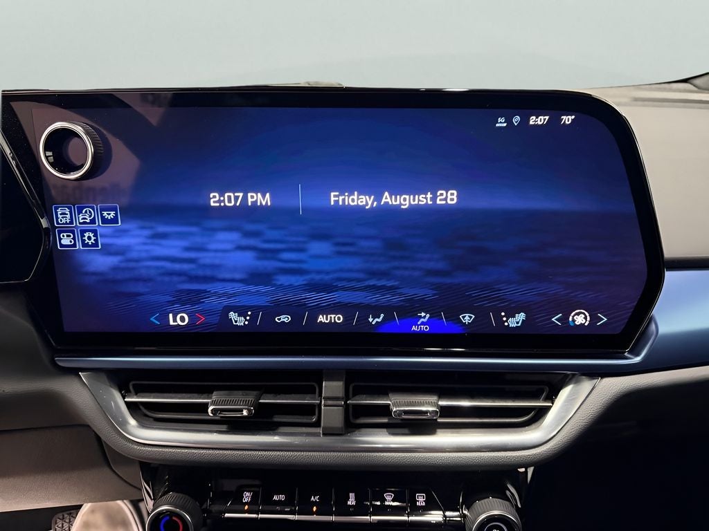 2024 Chevrolet Equinox EV LT