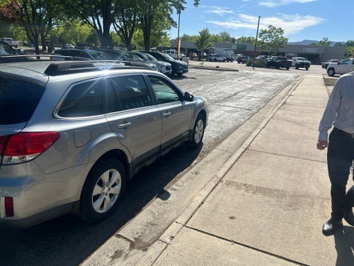 2010 Subaru Outback 2.5i Premium