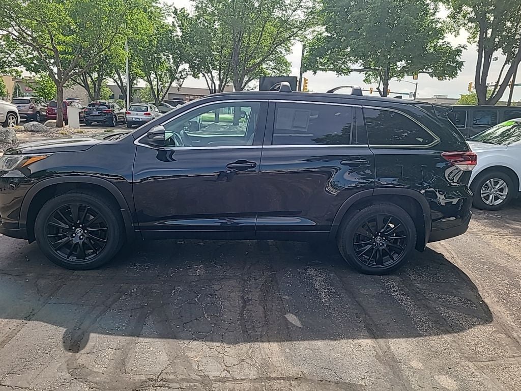 2019 Toyota Highlander SE