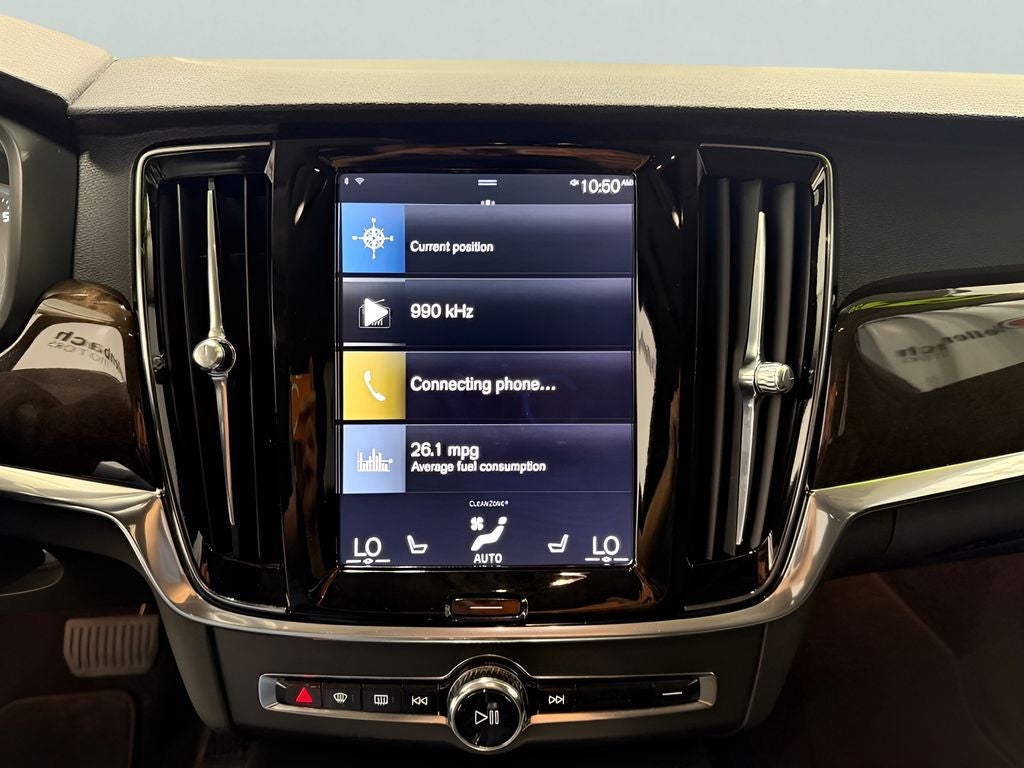 2017 Volvo S90 T6 Momentum