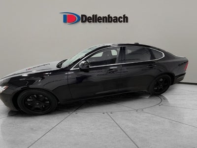 2017 Volvo S90 T6 Momentum