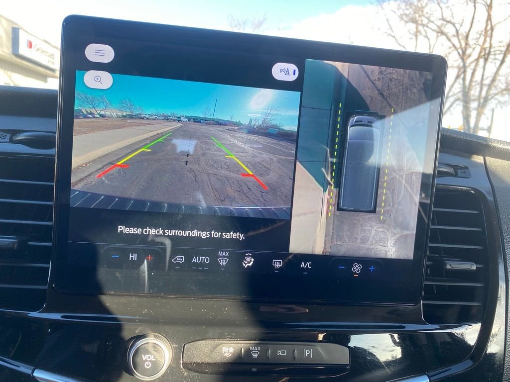 2023 Ford Transit Passenger Wagon XL