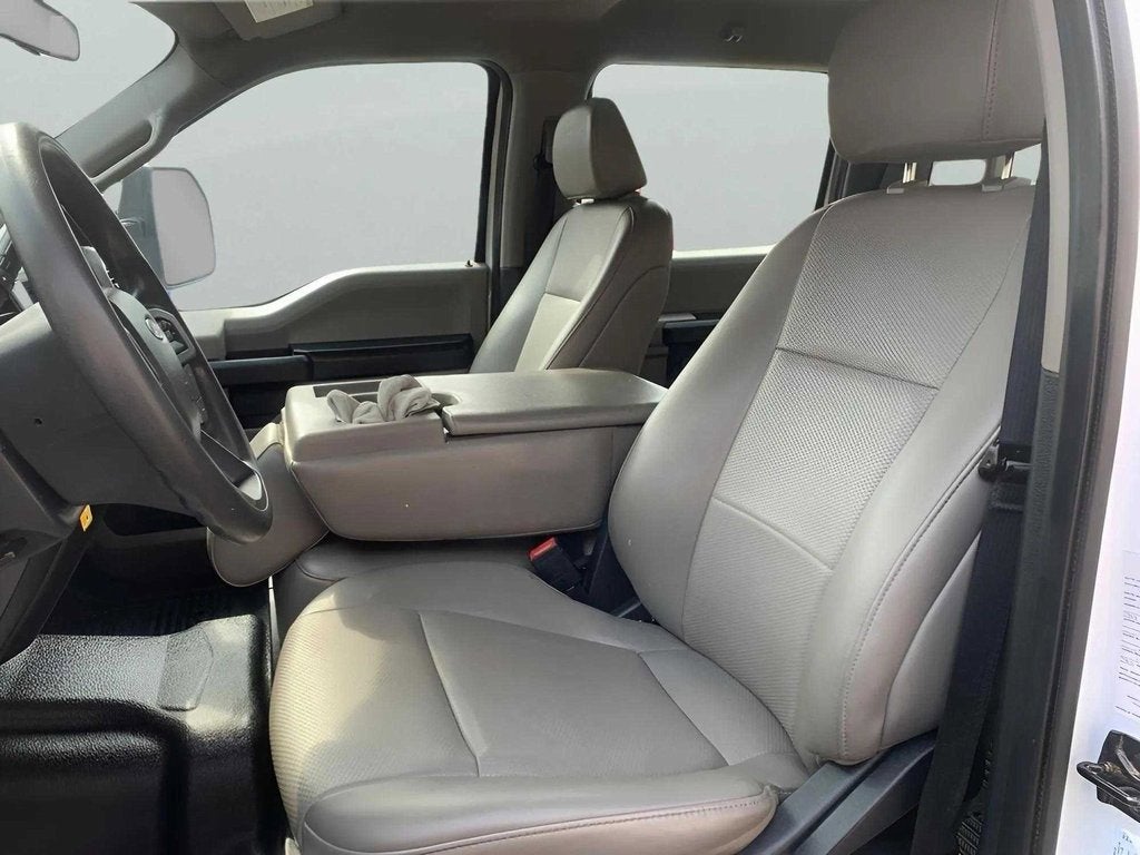 2022 Ford Super Duty F-350 DRW XL