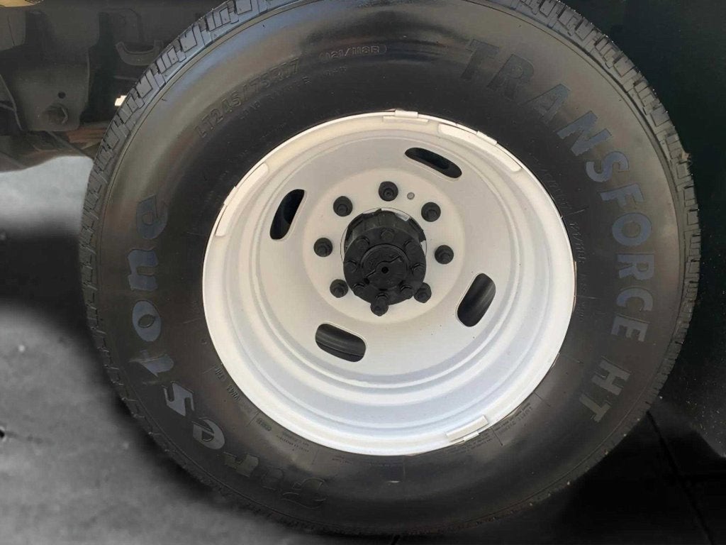 2022 Ford Super Duty F-350 DRW XL