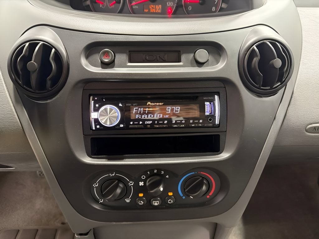 2004 Saturn Ion ION 1