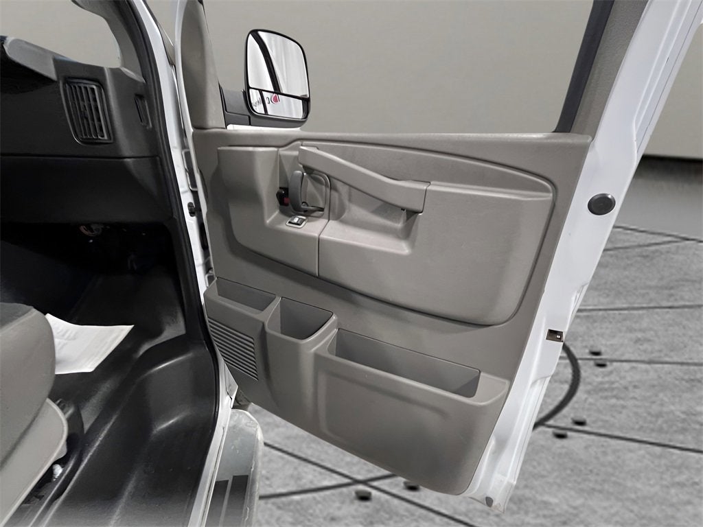 2023 GMC Savana Cargo 2500 Work Van