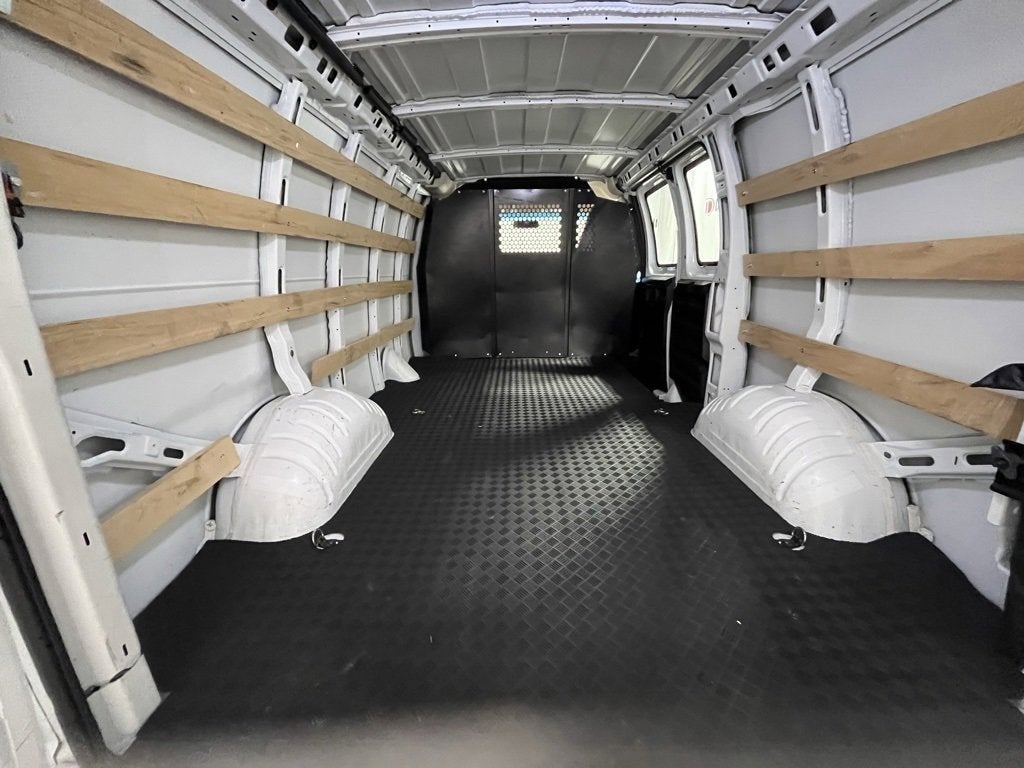 2023 GMC Savana Cargo 2500 Work Van