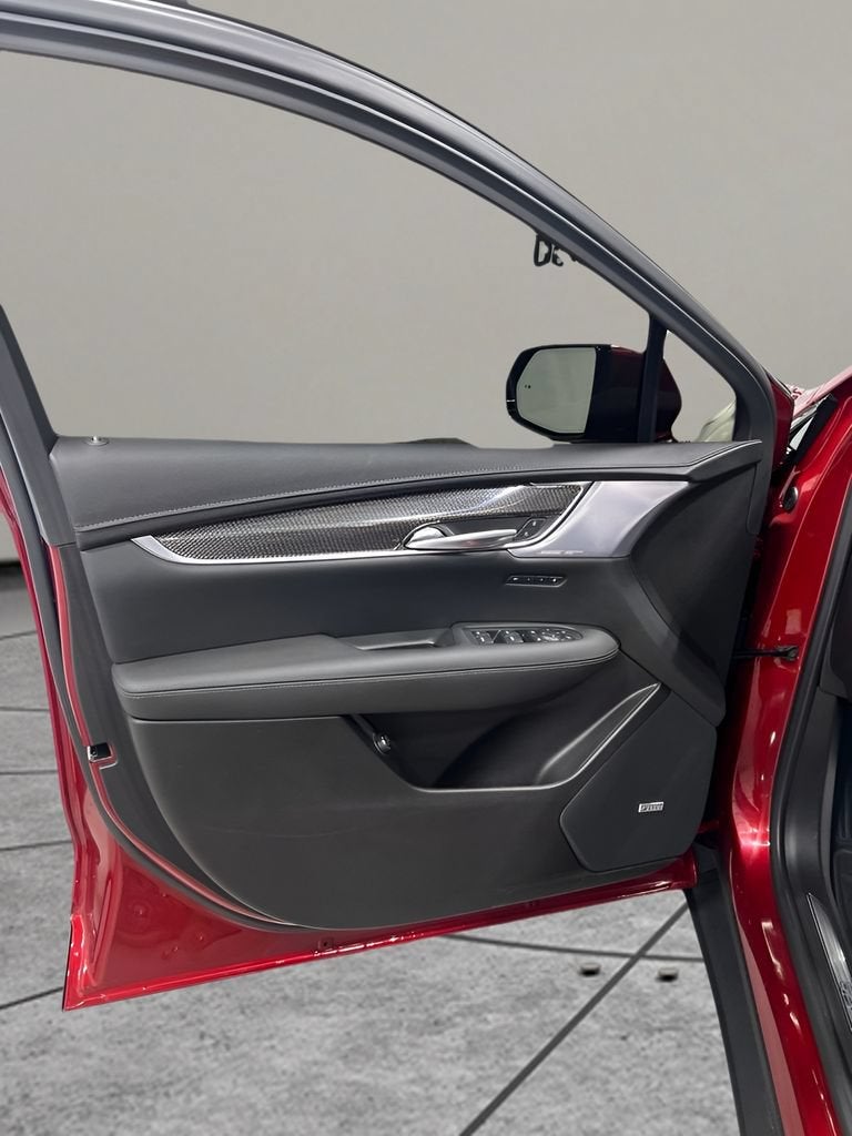 2022 Cadillac XT5 AWD Sport