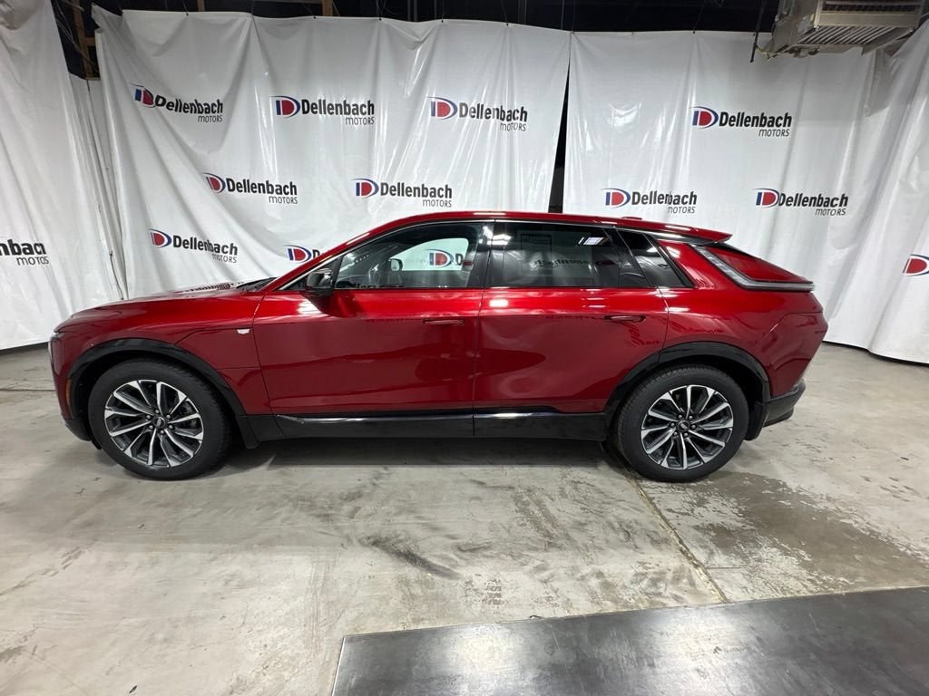 2024 Cadillac LYRIQ Sport 1