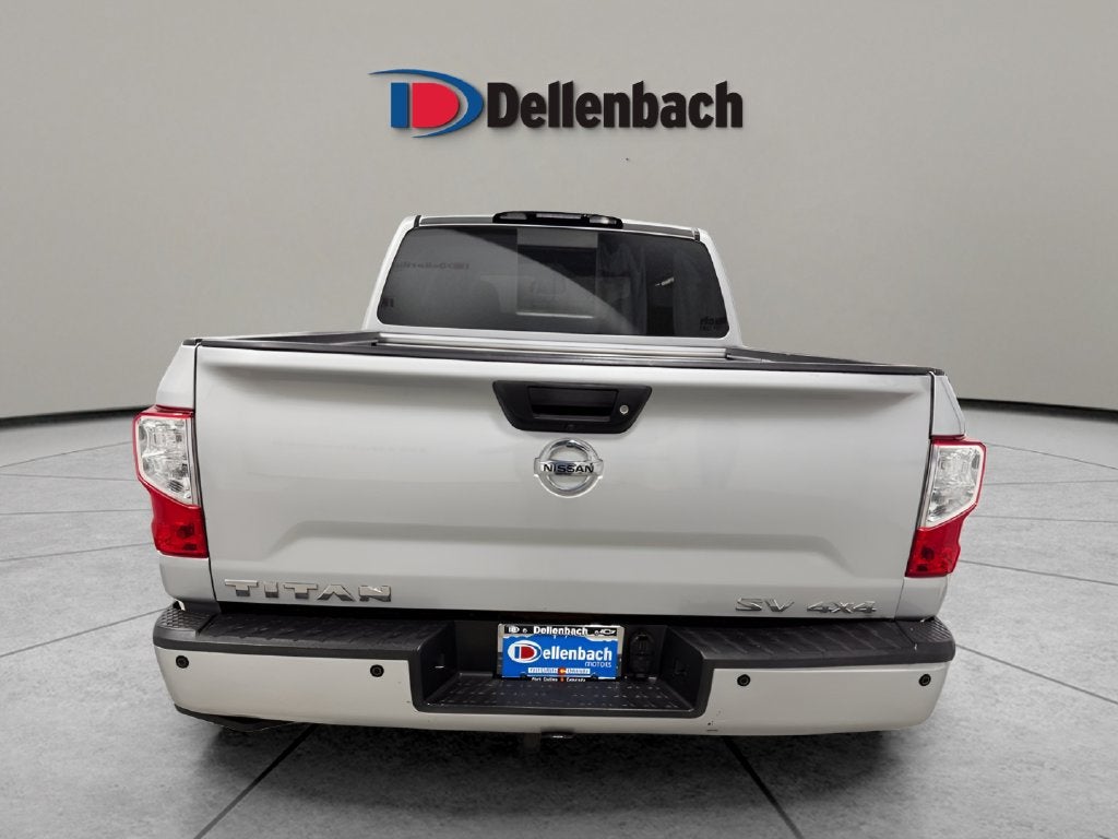 2018 Nissan TITAN SV