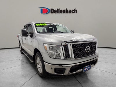 2018 Nissan TITAN SV