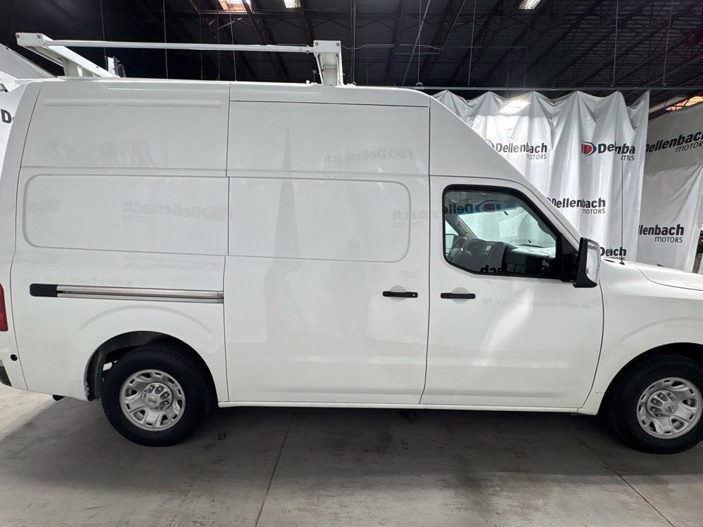 2021 Nissan NV Cargo NV2500 HD SV High Roof V8