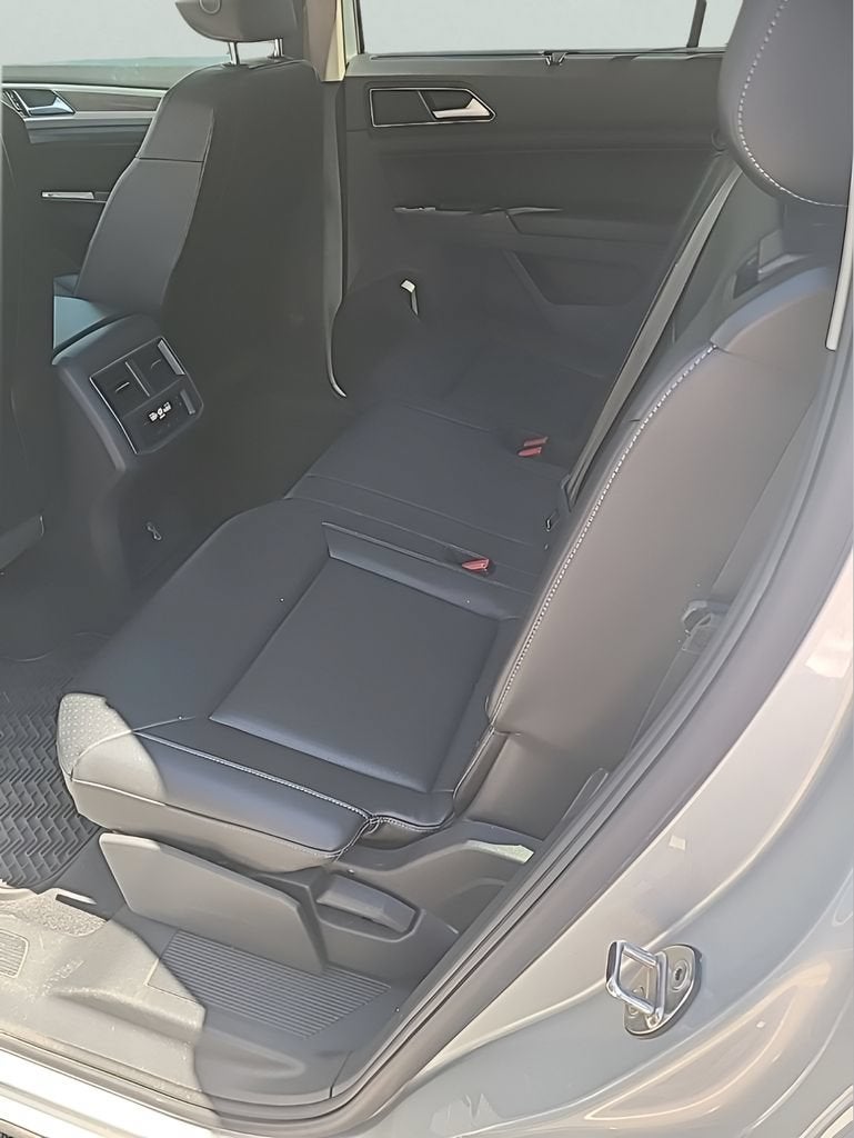 2019 Volkswagen Atlas 3.6L V6 SE w/Technology R-Line