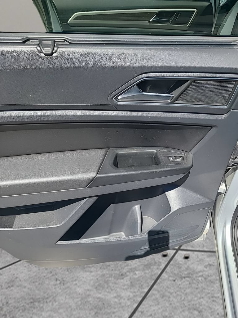 2019 Volkswagen Atlas 3.6L V6 SE w/Technology R-Line