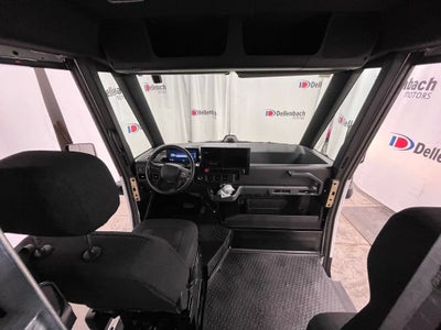 2024 BrightDrop Zevo 400 EJY