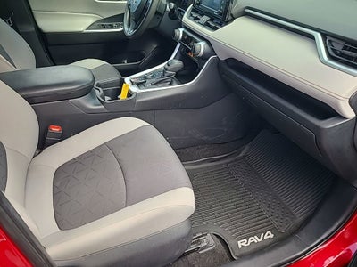 2020 Toyota RAV4 Hybrid XLE