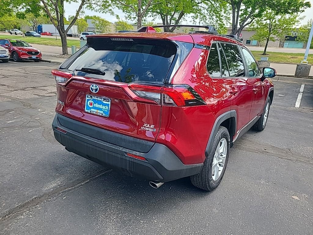 2020 Toyota RAV4 Hybrid XLE