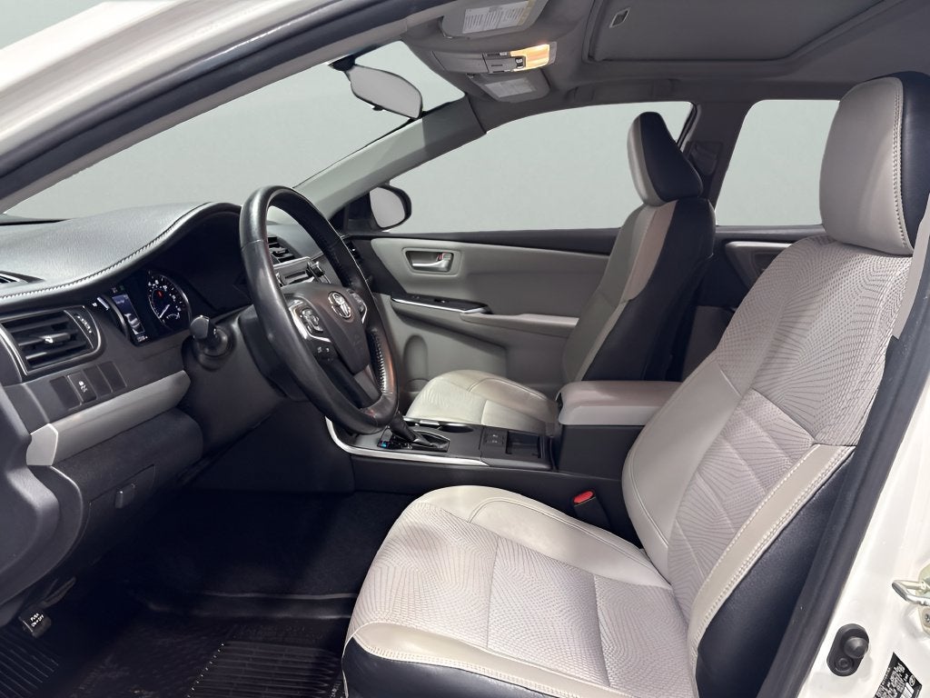 2016 Toyota Camry Hybrid SE