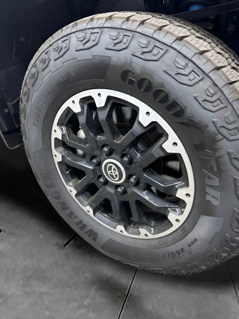 2023 Toyota Tundra 4WD SR5