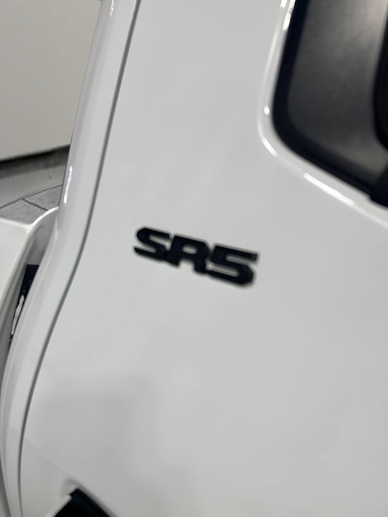 2023 Toyota Tundra 4WD SR5