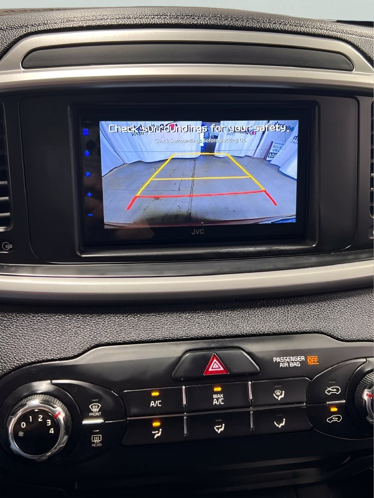 2017 Kia Sorento 3.3L LX