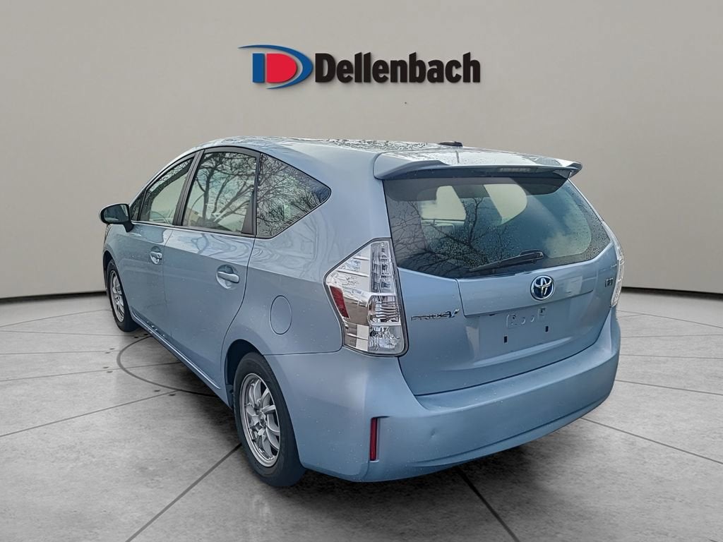 2012 Toyota Prius v Two