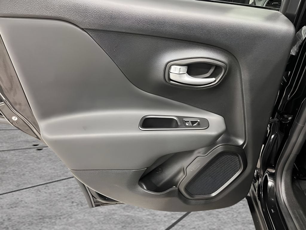 2023 Jeep Renegade Latitude 4x4